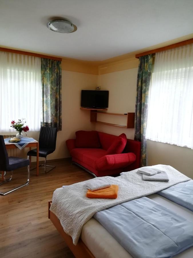 Pension Strauss Занкт-Лоренцен-об-Мурау Екстер'єр фото